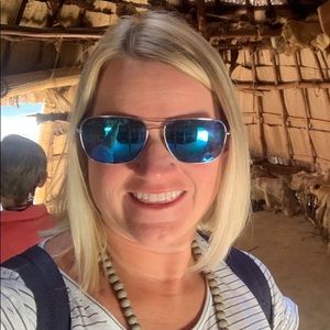 Meet your Posher, Sara